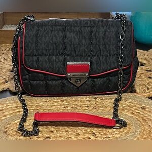 ❤️❤️Michael Kors Quilted Shoulder/Crossbody Bag❤️
